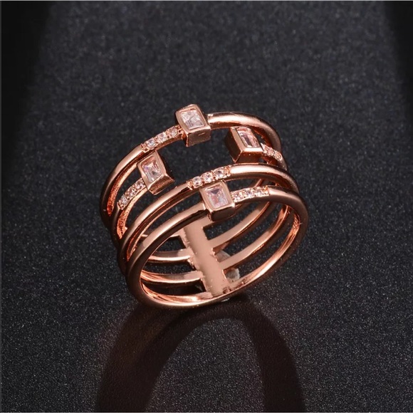 Rose gold and topaz ring - Picture 3 of 5
